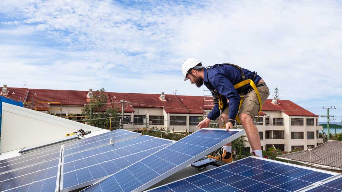 The Benefits of Adding Solar Batteries to your Solar Installation